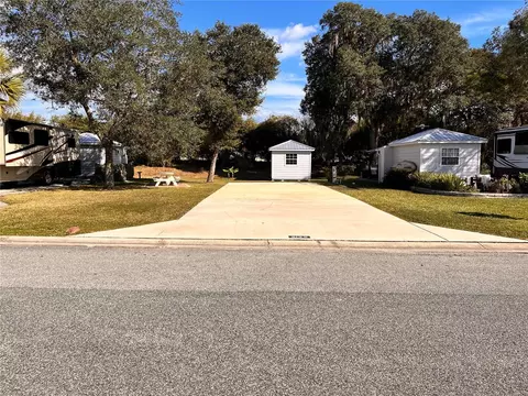 3125 NE 101st Ter, Silver Springs, FL 34488