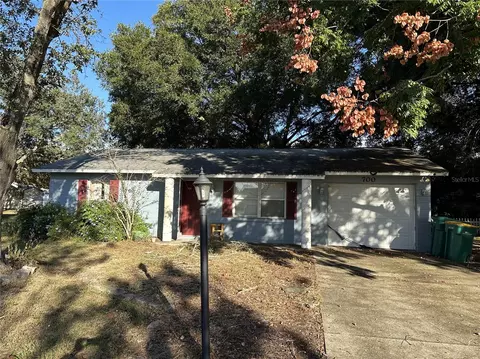 700 Cricket Hollow Ln, Eustis, FL 32726