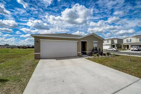 1900 Iowa Dr, Sumterville, FL 33585