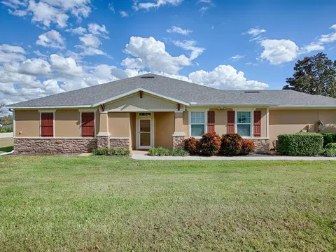 21613 Belgian Ct, Mount Dora, FL 32757