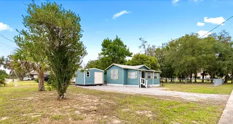 724 W Ruby St, Tavares, FL 32778