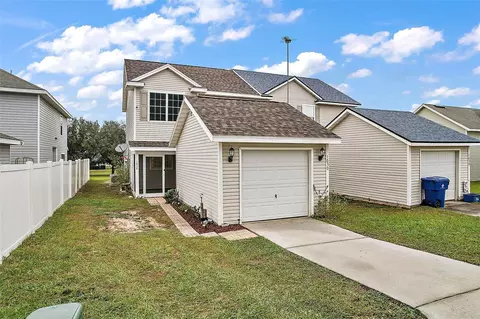1030 Park Central Cir, Groveland, FL 34736