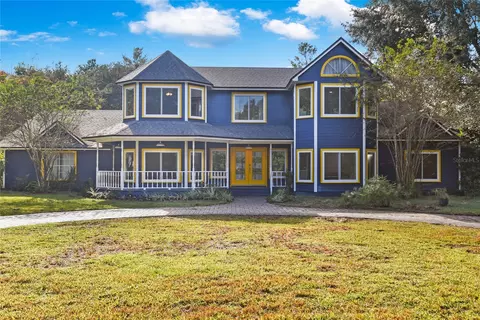 612 Valley Stream Dr, Geneva, FL 32732