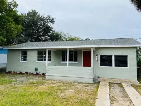 844 Essex Rd, Daytona Beach, FL 32117
