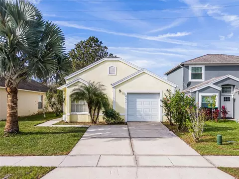 452 Southern Charm Dr, Orlando, FL 32807