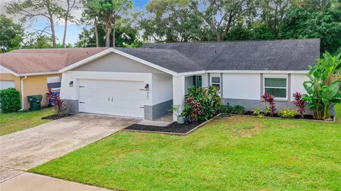 561 5th Ave SE, Largo, FL 33771