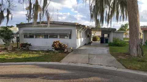 961 Todd Way, Tavares, FL 32778