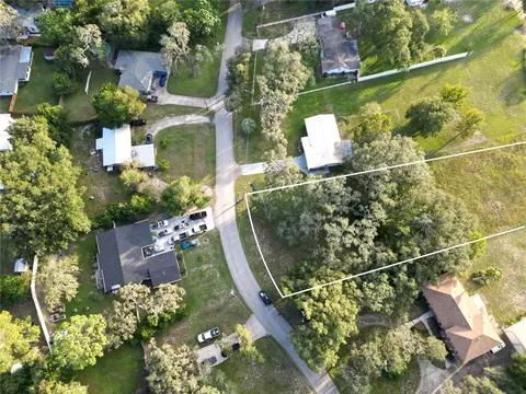 5019 Lakewood Dr, Dade City, FL 33523