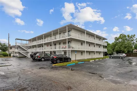 320 Lakeview St #219, Orlando, FL 32804