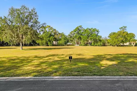 318 Gravina Pt, Sanford, FL 32771