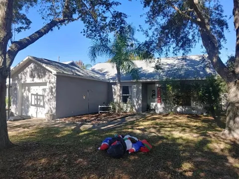2629 Winchester Cir, Eustis, FL 32726