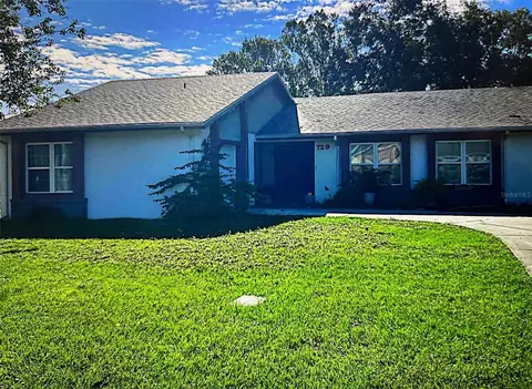 729 Green Ct, Poinciana, FL 34759