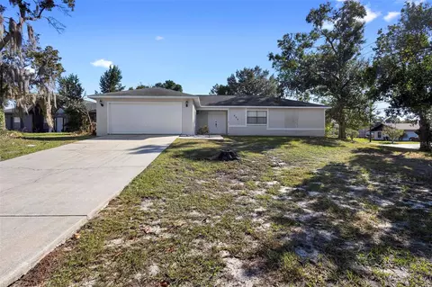 899 Treadway Dr, Deltona, FL 32738