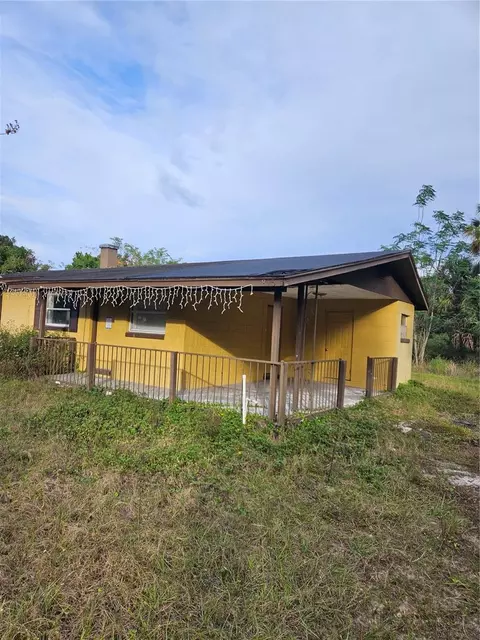 815 Snow Hill Rd, Geneva, FL 32732