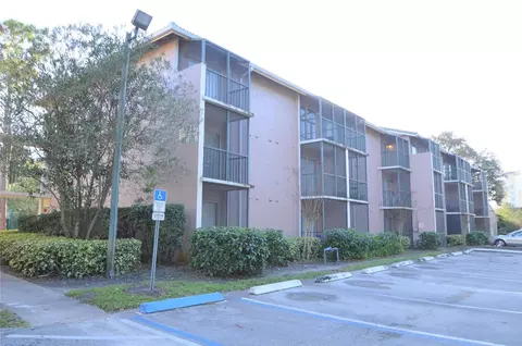121 Oyster Bay Cir #360, Altamonte Springs, FL 32701