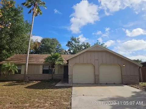 2068 Houndslake Dr, Winter Park, FL 32792