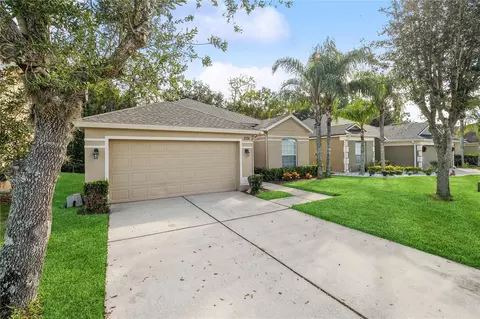 10121 Oak Crest Rd, Orlando, FL 32829