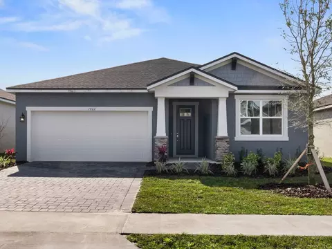 1722 Carnelian St, Deland, FL 32720