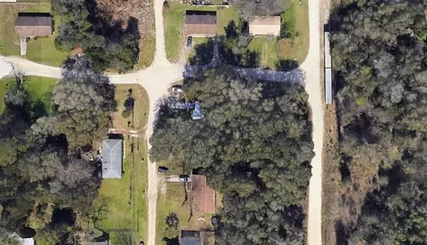 5910 NW 9th St, Ocala, FL 34482