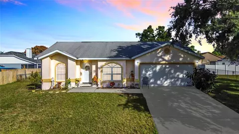 766 Hunt Dr, Lake Wales, FL 33853