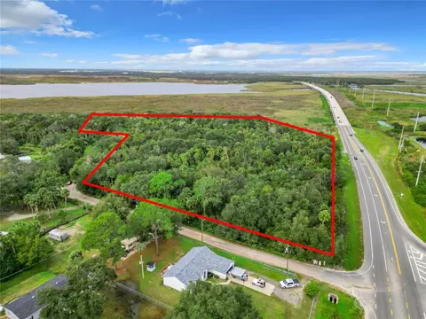 E 46 State Rd, Geneva, FL 32732