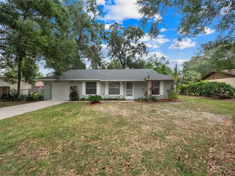 118 E Floyd Ave, Lake Mary, FL 32746