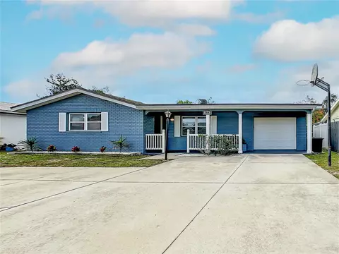 7404 Oakshire Dr, Port Richey, FL 34668