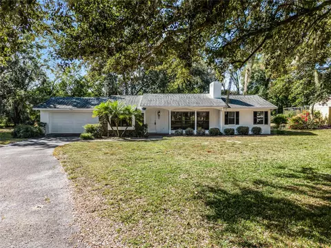 1740 Hannah Dr, Mount Dora, FL 32757