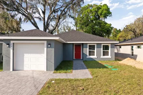 225 E 16th St, Apopka, FL 32703