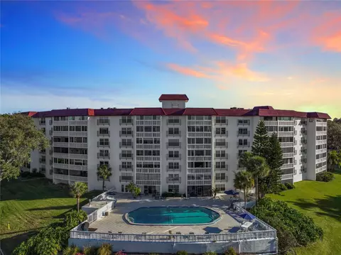 601 N Mcdonald St #110, Mount Dora, FL 32757