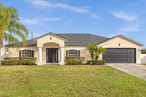 2950 Flynn St, Deltona, FL 32738