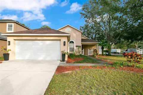 1915 Palmetto Pine Ln, Orlando, FL 32826