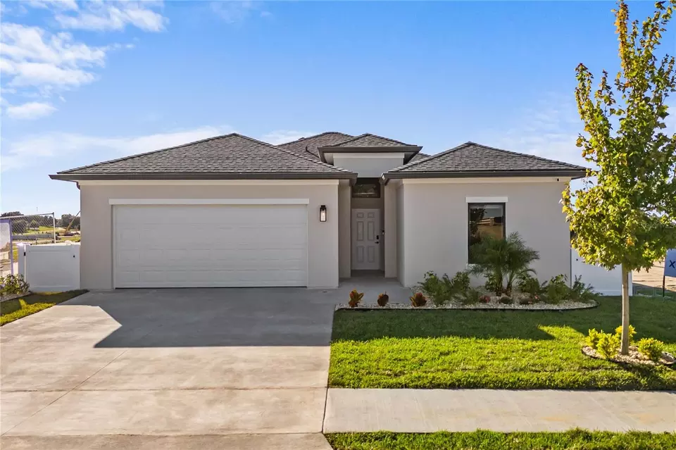  6450 Chorus Dr, Groveland, FL 34736 photo 1