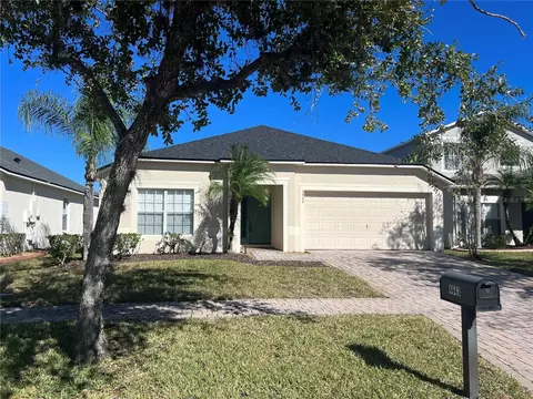 4643 Cumbrian Lakes Dr, Kissimmee, FL 34746