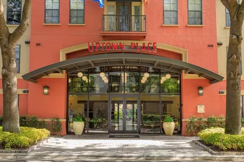911 N Orange Ave #519, Orlando, FL 32801