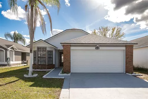 9826 Dean Acre Dr, Orlando, FL 32825