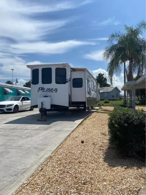251 Patterson Rd #D33, Haines City, FL 33844