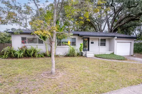 2611 Cole Rd, Orlando, FL 32803