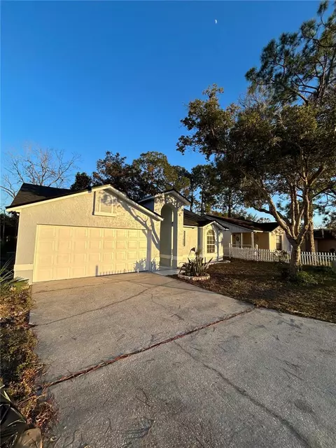 918 Whisper Lake Dr, Winter Haven, FL 33880