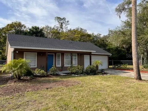 396 2nd St, Geneva, FL 32732