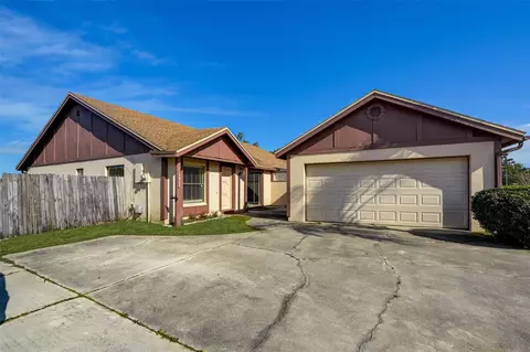 1422 Easton St, Orlando, FL 32825