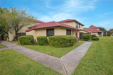 407 Hunter Cir, Kissimmee, FL 34758