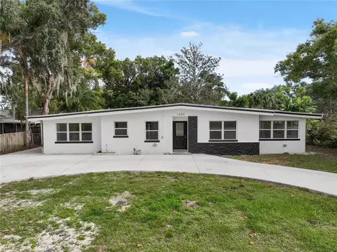 1950 Morningside Dr, Mount Dora, FL 32757