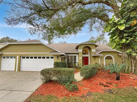 911 Shaded Water Way, Lutz, FL 33549