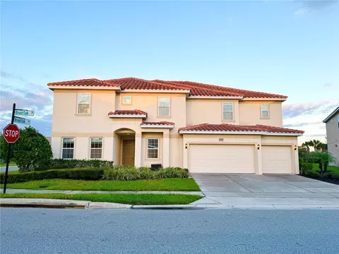 6168 Broad Oak Dr, Davenport, FL 33837