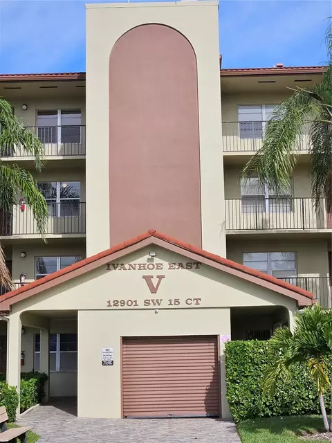 12901 SW 15th Ct #V112, Pembroke Pines, FL 33027