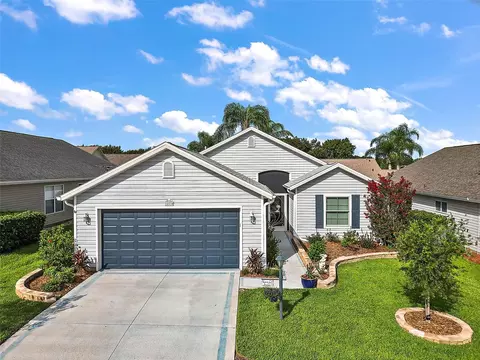 24830 Cranes Roost Cir, Leesburg, FL 34748