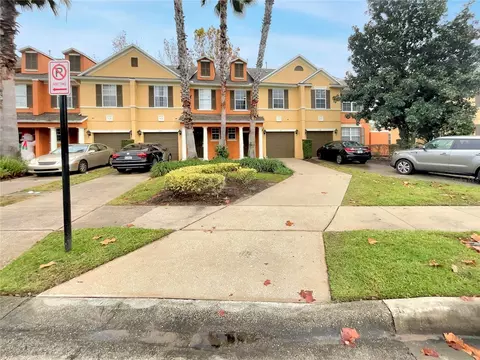 819 Assembly Ct, Reunion, FL 34747