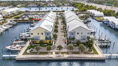 6032 Moorings Dr S, Saint Petersburg, FL 33712