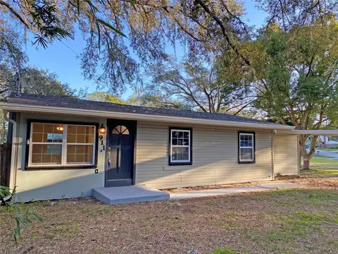 911 Lake Ln, Longwood, FL 32750